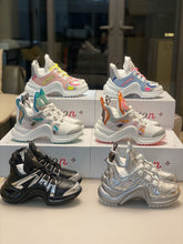 Load image into Gallery viewer, Archlight Sneaker