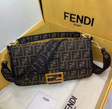 Load image into Gallery viewer, Baguette