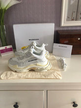 Load image into Gallery viewer, Triple S Ladies