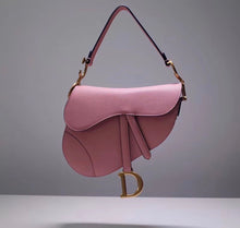 Load image into Gallery viewer, Saddle Bag Grained Leather