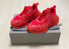 Load image into Gallery viewer, Triple S Clear Sole Colours