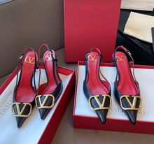 Load image into Gallery viewer, V Logo Slingback 4cm