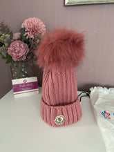 Load image into Gallery viewer, Fur Pom Hat
