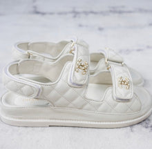 Load image into Gallery viewer, CC Chain Dad Sandals