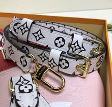 Load image into Gallery viewer, Giant Monogram Speedy 30