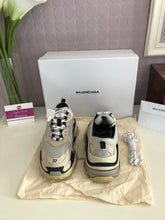 Load image into Gallery viewer, Triple S Ladies