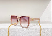 Load image into Gallery viewer, Logo Chain Sunglasses