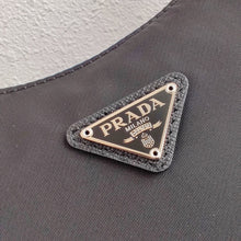 Load image into Gallery viewer, Re-Edition Shoulder Bag