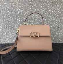 Load image into Gallery viewer, V Sling Handbag