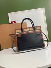 Load image into Gallery viewer, Title Bag