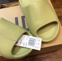 Load image into Gallery viewer, Slides