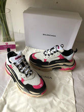 Load image into Gallery viewer, Triple S Ladies