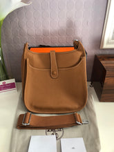 Load image into Gallery viewer, Evelyne