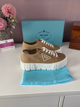 Load image into Gallery viewer, Gabardine Sneakers