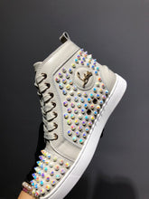 Load image into Gallery viewer, Louis Spikes Womens