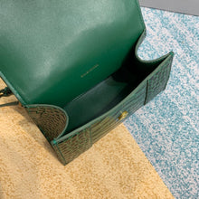 Load image into Gallery viewer, Hourglass XS Embossed