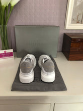 Load image into Gallery viewer, Oversized Sneaker Suede Ladies