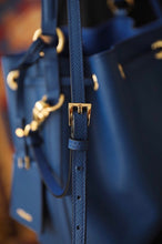 Load image into Gallery viewer, Leather Bucket Bag