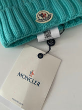 Load image into Gallery viewer, Fur Pom Hat