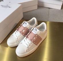 Load image into Gallery viewer, Rockstud Untitled