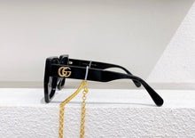 Load image into Gallery viewer, Logo Chain Sunglasses
