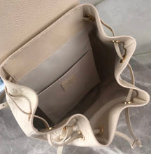 Load image into Gallery viewer, Montsouris Backpack