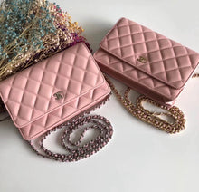 Load image into Gallery viewer, Lambskin Woc