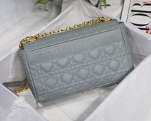 Load image into Gallery viewer, Caro