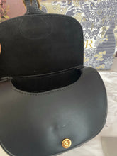 Load image into Gallery viewer, Bobby