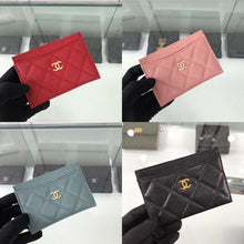 Load image into Gallery viewer, Caviar Card Holder