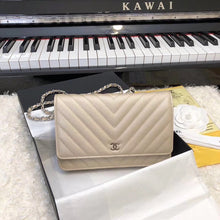 Load image into Gallery viewer, Chevron Caviar Woc