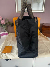 Load image into Gallery viewer, Onthego Tote