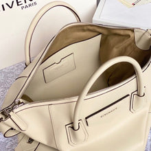 Load image into Gallery viewer, Antigona Soft Leather