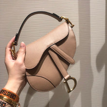 Load image into Gallery viewer, Saddle Bag Grained Leather