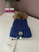 Load image into Gallery viewer, Fur Pom Hat