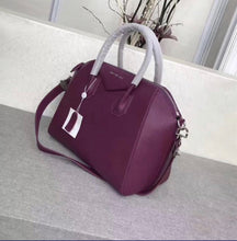 Load image into Gallery viewer, Antigona Grained Leather