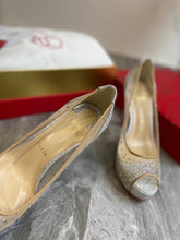 Load image into Gallery viewer, Very Strass