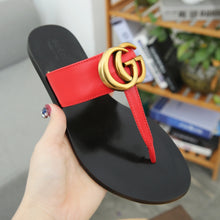 Load image into Gallery viewer, Leather Thong Sandals
