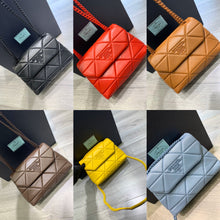 Load image into Gallery viewer, Spectrum Nappa Shoulder Bag