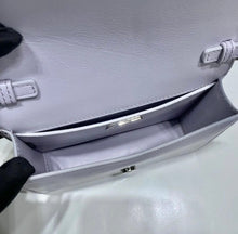 Load image into Gallery viewer, Logo Chain Bag