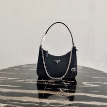 Load image into Gallery viewer, Re-Edition Shoulder Bag