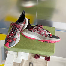 Load image into Gallery viewer, Run Sneaker
