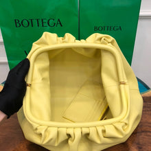 Load image into Gallery viewer, Pouch