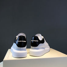 Load image into Gallery viewer, Oversized Sneaker
