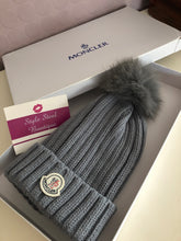 Load image into Gallery viewer, Fur Pom Hat