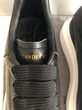 Load image into Gallery viewer, Oversized Sneaker Leather Ladies