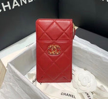 Load image into Gallery viewer, Lambskin Phone Card Purse