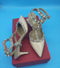Load image into Gallery viewer, Rockstud 6.5cm Heels