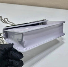 Load image into Gallery viewer, Logo Chain Bag