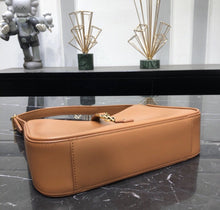 Load image into Gallery viewer, Hobo